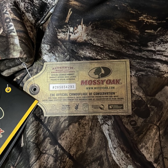 Mens Mossy Oak  Camo Tech Hoodie with Face Gaiter - Picture 8 of 10